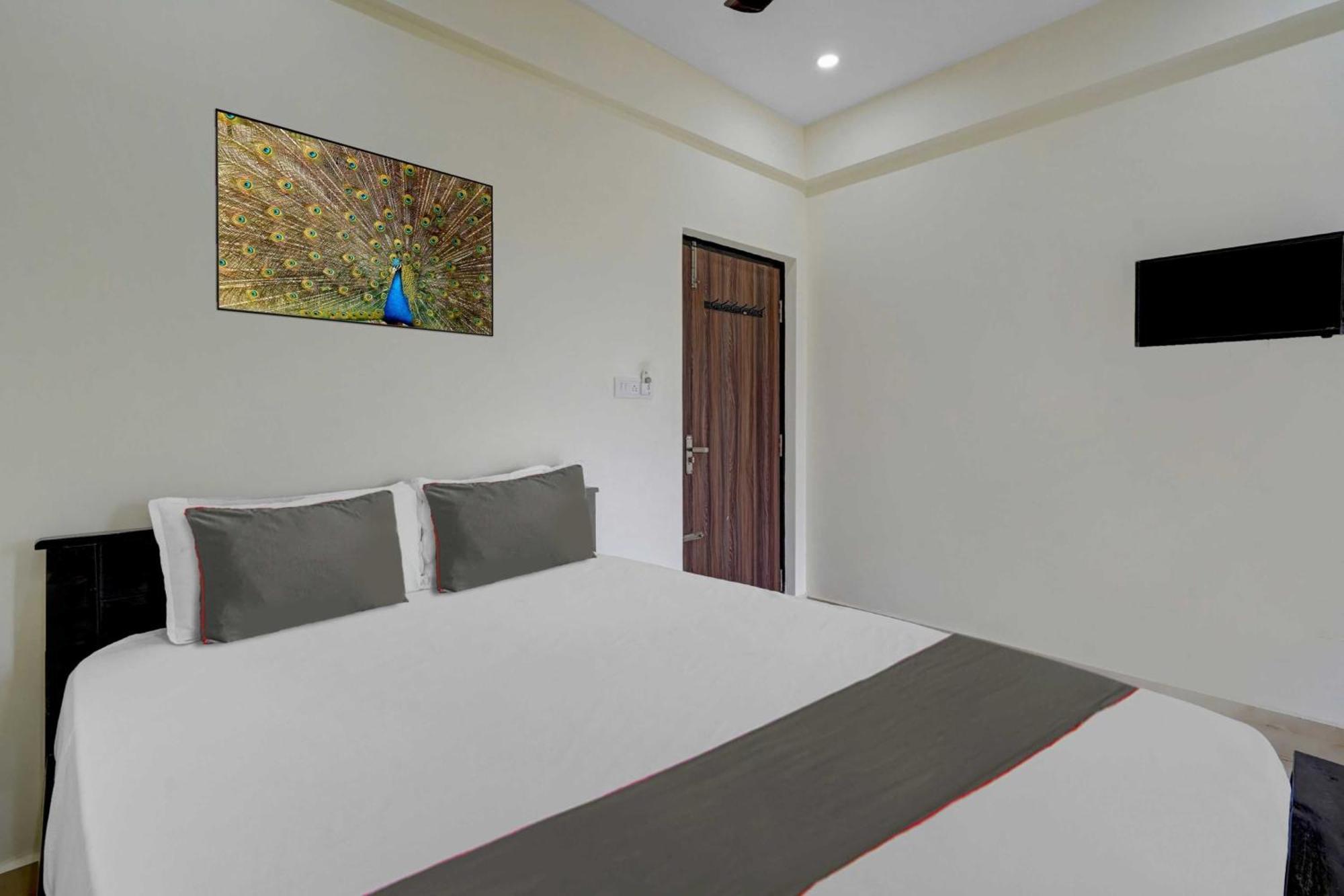 Collection O Emara Inn Near Ascendas Park Square Mall Bangalore Exterior photo